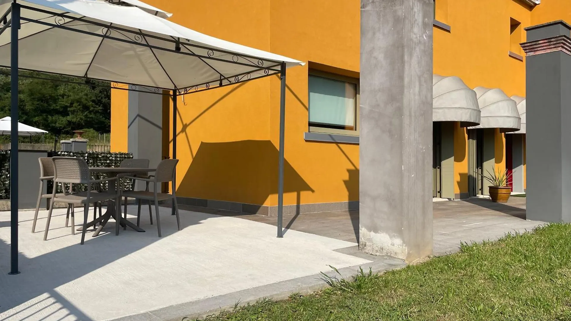 Rodengo-Saiano Villa Valle Franciacorta - Appartamenti Per Vacanze דירה